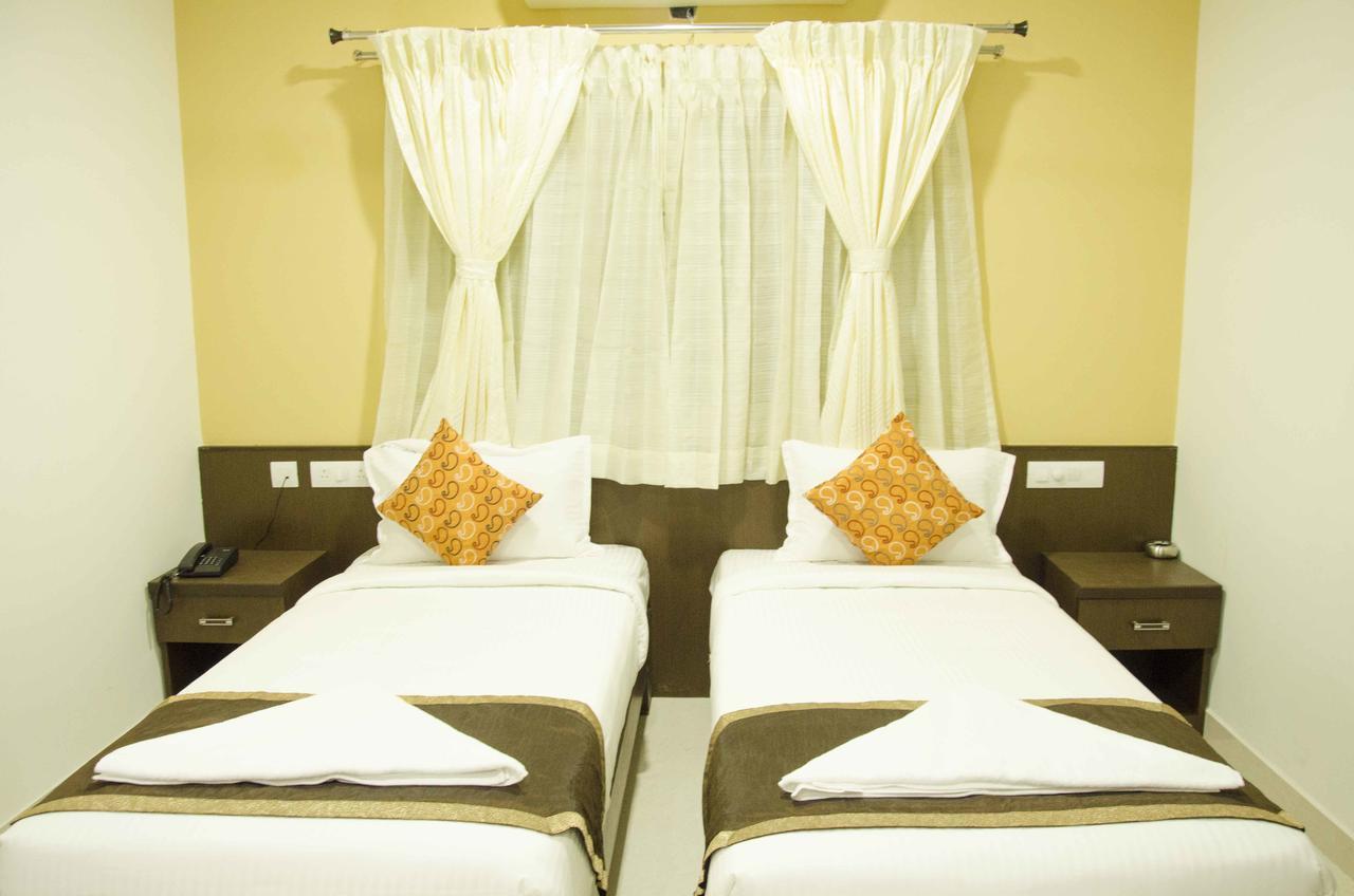 Gemars Comforts Bed & Breakfast Мисор Екстериор снимка